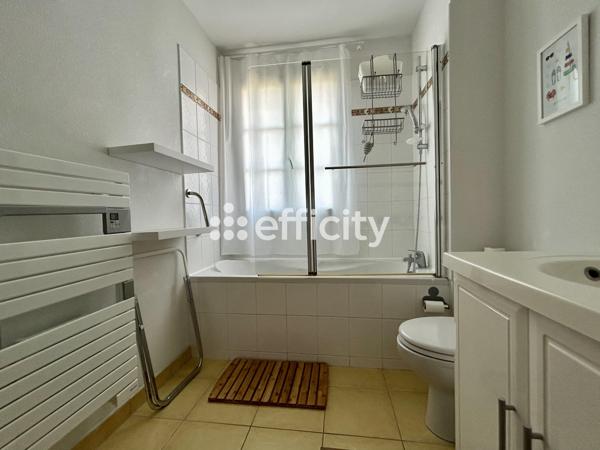 Maison
         4 pièces
        - 79 m² 256 000 € *