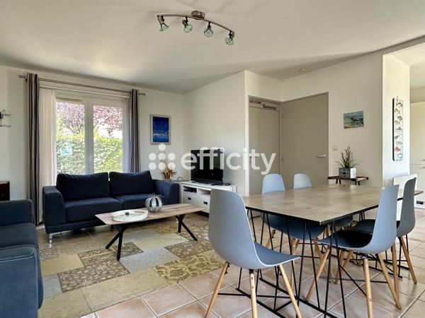 Maison
         4 pièces
        - 79 m² 256 000 € *