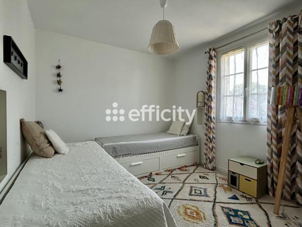 Maison
         4 pièces
        - 79 m² 256 000 € *