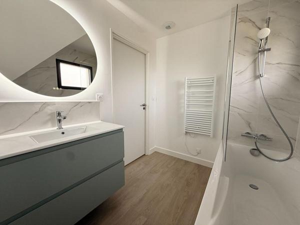 ARZON Maison de 2025, RE2020, 107 m², 4 chambres + mezzanine, garage 20 m², littoral et commerces à pied ! Frais de notaire réduits