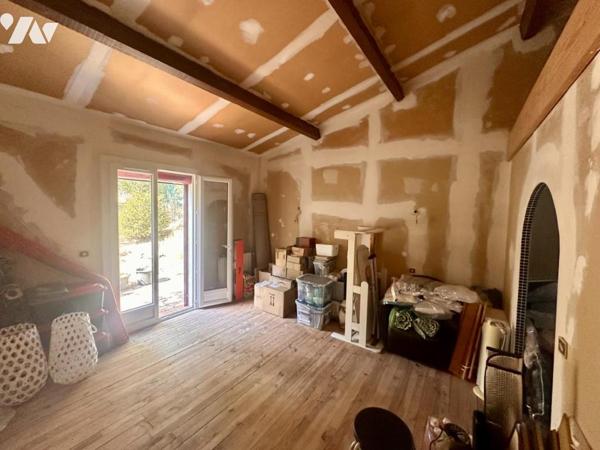 Villa Type 6 – 5 Chambres sur 1 250 m² de Terrain Arboré