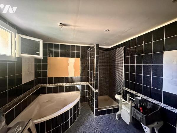 Villa Type 6 – 5 Chambres sur 1 250 m² de Terrain Arboré