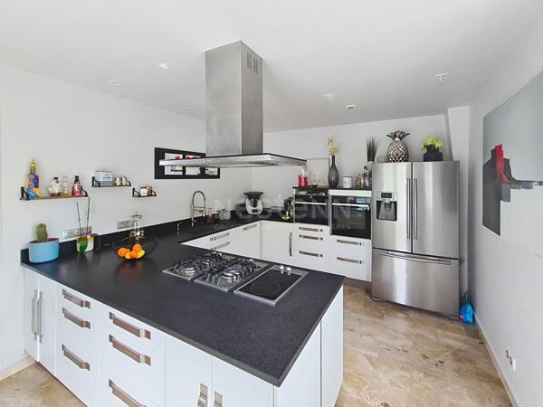 Maison Lamorlaye 5 pièce(s) environ 200M² + dépendances