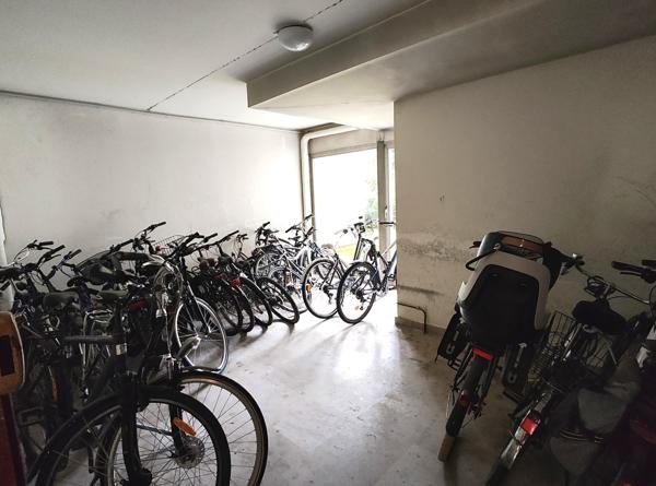 Appartement
         1 pièce
        - 28 m² 273 000 € *