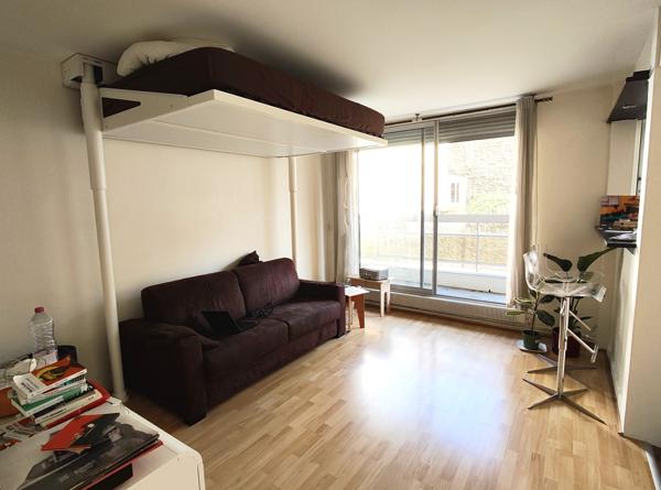 Appartement
         1 pièce
        - 28 m² 273 000 € *
