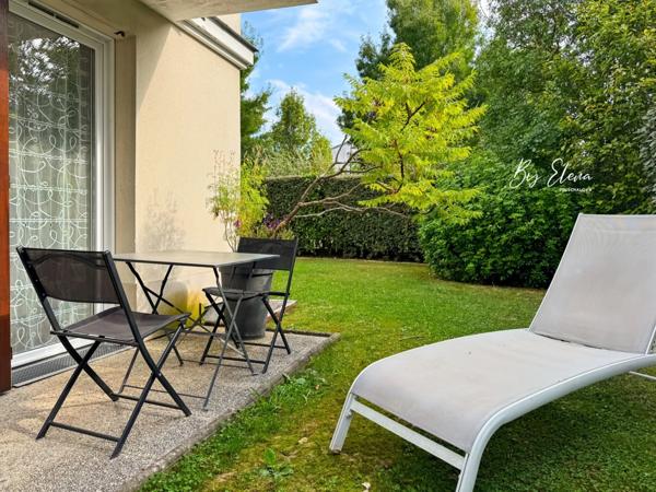Appartement F3 à vendre – Rez-de-jardin – 140 m² jardin privatif – Résidence récente – Chessy Bourg – 2 parkings en sous-sol