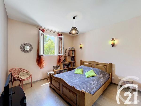 Maison à vendre  6 pièces - 166,90 m 2   CAVAILLON  - 84