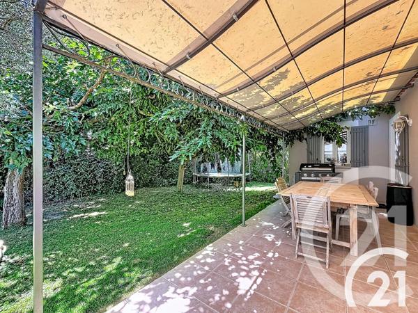Maison à vendre  6 pièces - 166,90 m 2   CAVAILLON  - 84