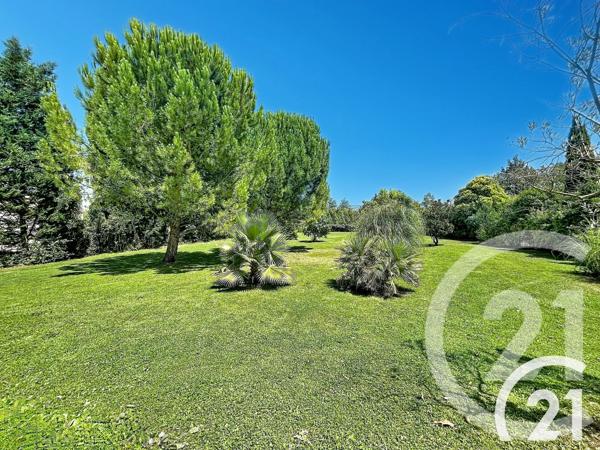 Maison à vendre  6 pièces - 166,90 m 2   CAVAILLON  - 84