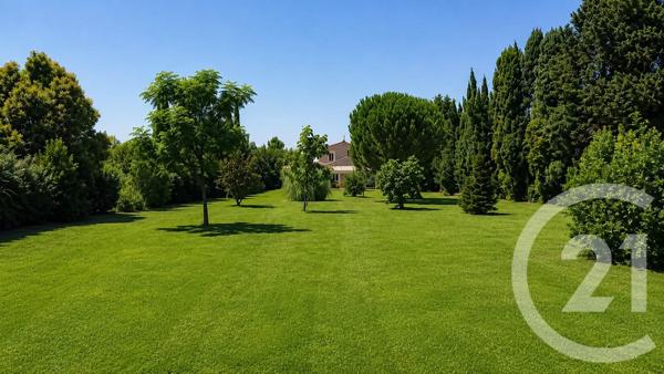Maison à vendre  6 pièces - 166,90 m 2   CAVAILLON  - 84