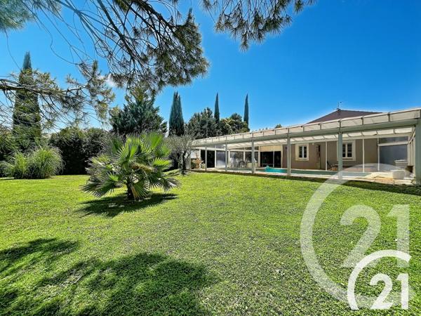 Maison à vendre  6 pièces - 166,90 m 2   CAVAILLON  - 84