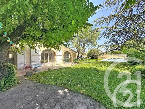 Maison à vendre  6 pièces - 166,90 m 2   CAVAILLON  - 84