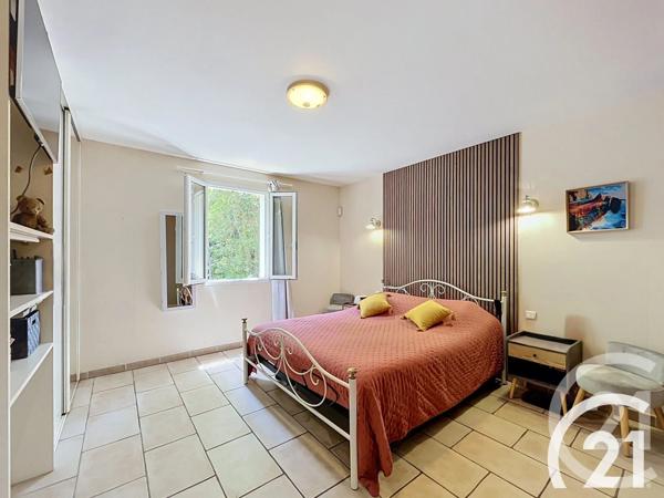 Maison à vendre  6 pièces - 166,90 m 2   CAVAILLON  - 84