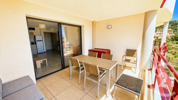 Appartement T3 à vendre  3 pièces - 63,49 m 2   LE LAVANDOU  - 83