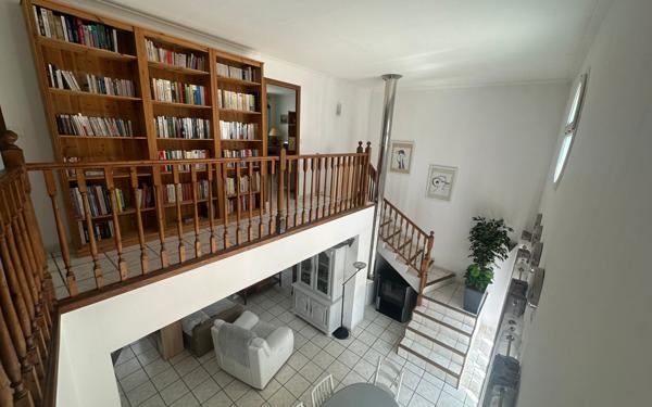 Maison à vendre    5 pièces •  Nîmes