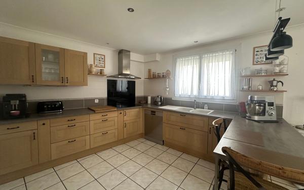 Maison à vendre    5 pièces •  Nîmes