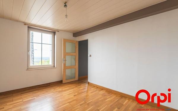 Maison à vendre    4 pièces •  Laon