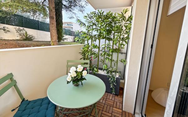 Appartement à vendre    3 pièces • 49 m2 Nice