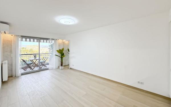 Appartement à vendre    3 pièces • 49 m2 Nice