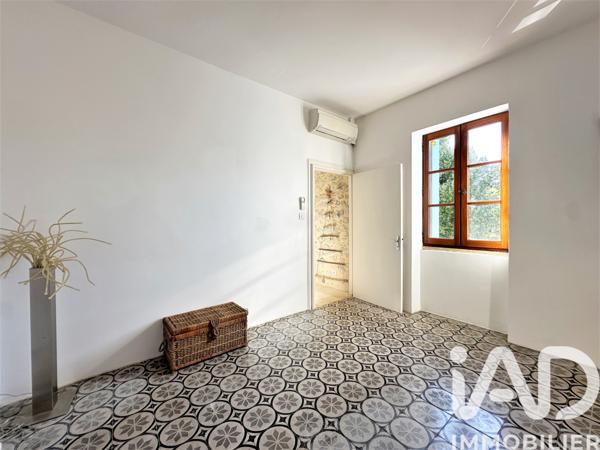 Maison à vendre 4 pièces 105 m² Uzès