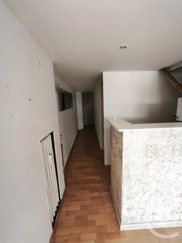 à vendre  47,14 m 2   TOULON  - 83