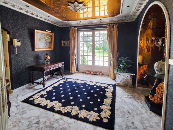 Magnifique demeure de prestige à renover