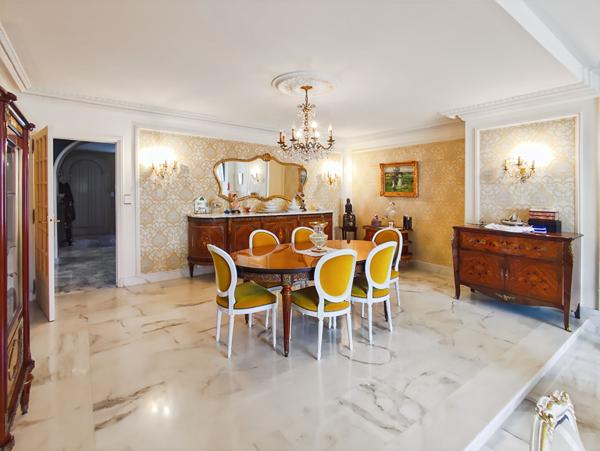 Magnifique demeure de prestige à renover