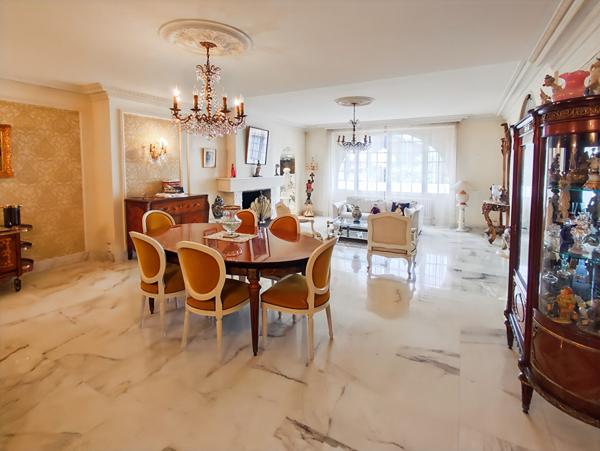 Magnifique demeure de prestige à renover