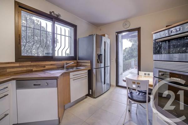 Maison à vendre  6 pièces - 160,11 m 2   MANDELIEU LA NAPOULE  - 06