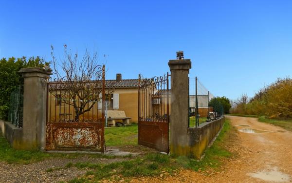 Maison à vendre    4 pièces •  Mondragon