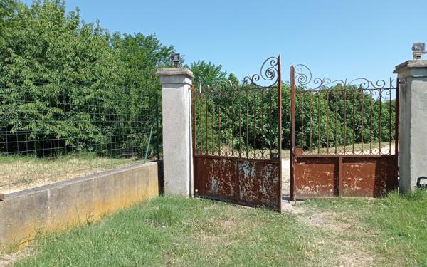 Maison à vendre    4 pièces •  Mondragon