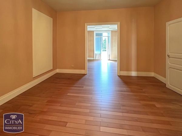 Maison à vendre 7 pièces 182m² Châteauroux (36000)