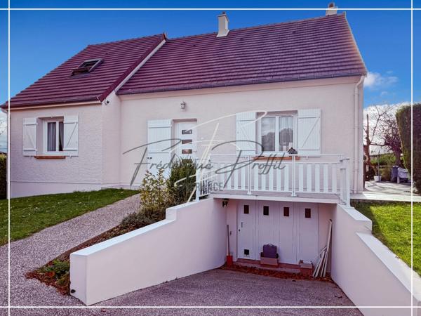 🏡 Maison familiale 5 chambres – Sous-sol total – Secteur calme