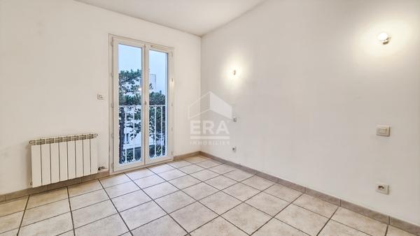 CHATEAURENARD - Appartement T3 2 chambres, terrasse et parking sécurisé