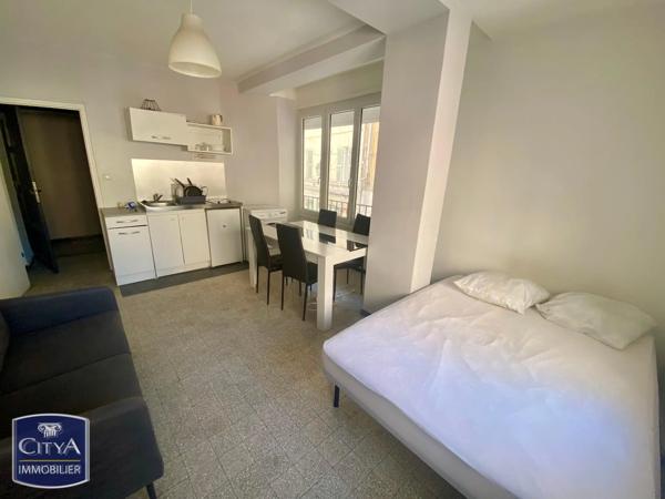 Appartement à vendre 1 pièce 23.6m² Toulon (83000)