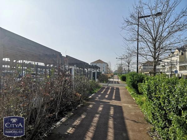 Appartement à vendre 3 pièces 59.85m² Saint-Pierre-du-Perray (91280)