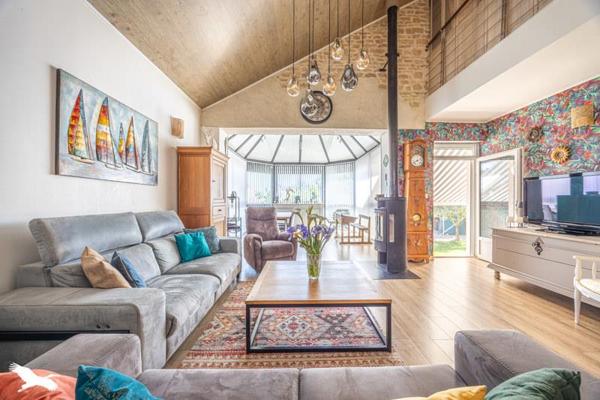 Maison à vendre |  Mauzé-sur-le-Mignon |  6 pièces | 158 m²