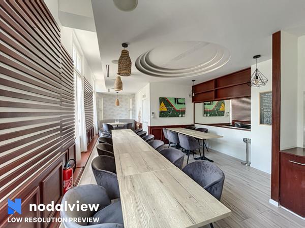 CHARTRONS RESTAURANT avec LICENCE IV