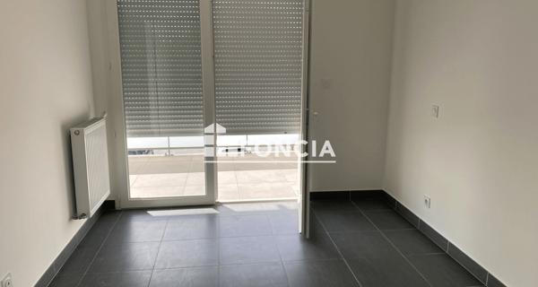 Location Appartement 2 pièces 38.44 m² - Entraigues-sur-la-sorgue 84320