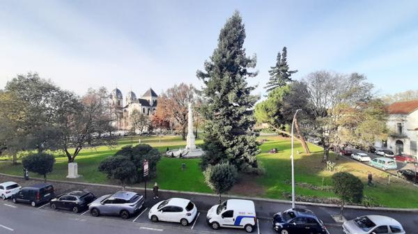 STUDIO ENTIEREMENT EQUIPE, TERRASSE