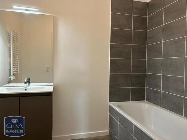 Appartement à louer 3 pièces 64.93m² Amiens (80000)