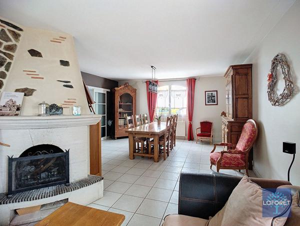 Achat maison Chemillé-en-Anjou - 11 pièce(s) - 250 m² - 399 000 €