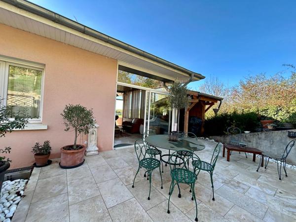 Maison rénovée à Chauffailles