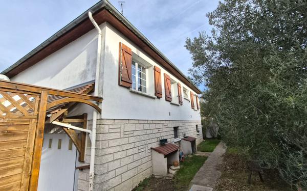 Maison à vendre    3 pièces • 77,79 m2 Arpajon