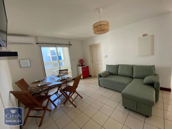 Appartement à louer 2 pièces 36.47m² Sainte-Marie (97438)