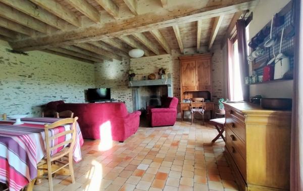 Vente Propriété ref.7265 piscine Saint-germain-de-coulamer   