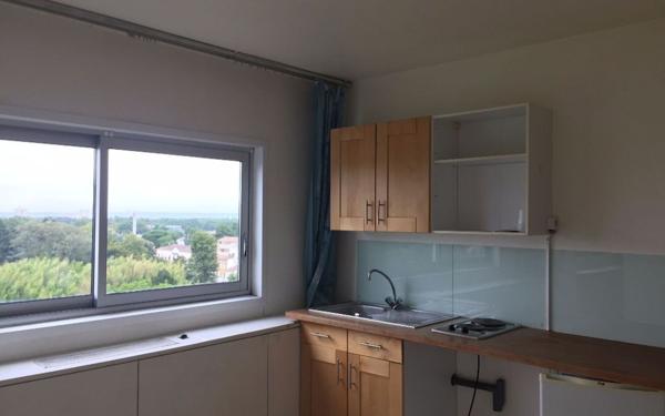 Appartement à louer    1 pièce •  Gradignan
