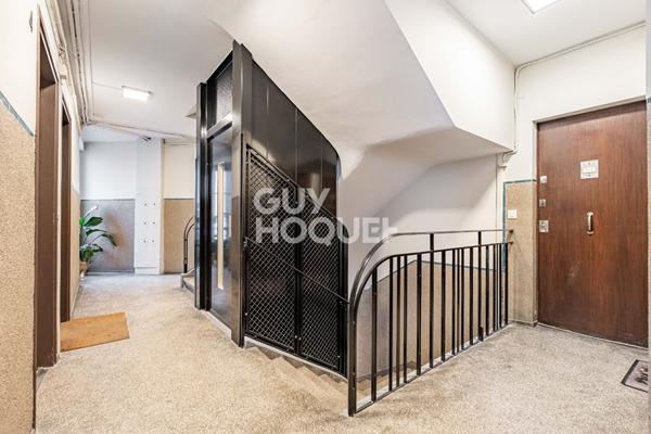 APPARTEMENT 2 PIECES - 4EME ETAGE AVEC ASCENSEUR
