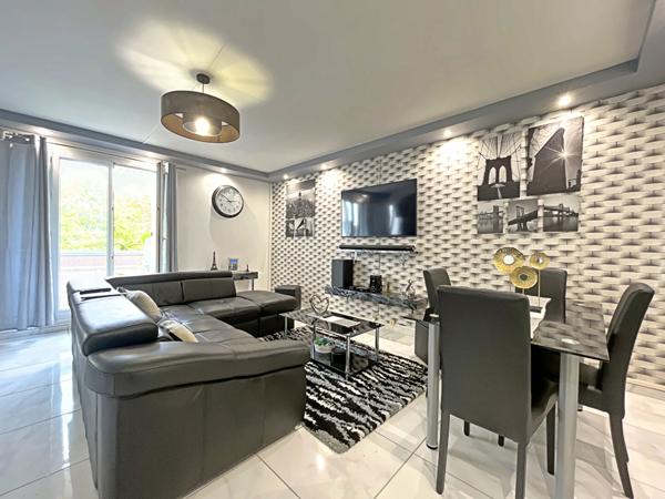 Appartement REIMS 3 Pièces de 60.27 m² avec balcon, cave et place de parking