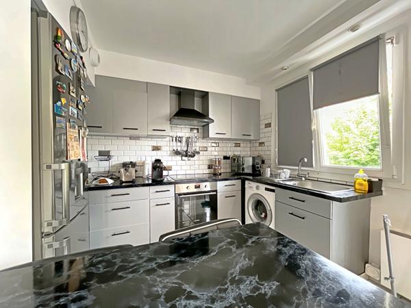 Appartement REIMS 3 Pièces de 60.27 m² avec balcon, cave et place de parking